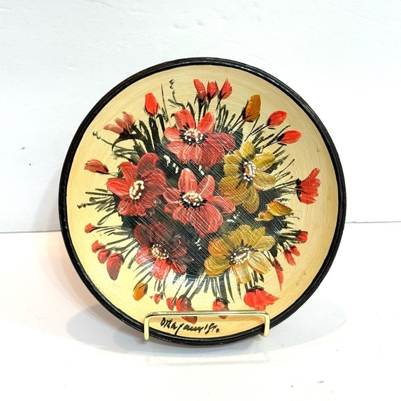Mediterranean Terracotta Handpainted Floral Decorative Plate 6.5” - Picture 2 of 7